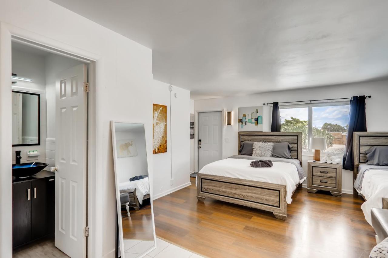 Coral Sands Huge Studio W/ 2 Queen Beds! Γουεστ Παλμ Μπιτς Εξωτερικό φωτογραφία